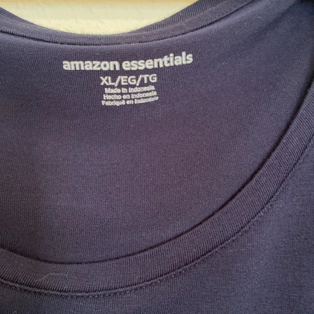 Amazon Essentials - Picture 3 of 4